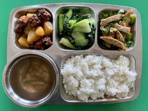 四川交通科技学校吃瓜,吃瓜群众眼中的校园生活