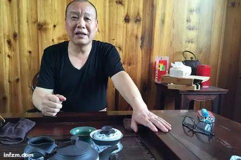 寺庙住持吃瓜,揭秘寺庙里的闲情逸致